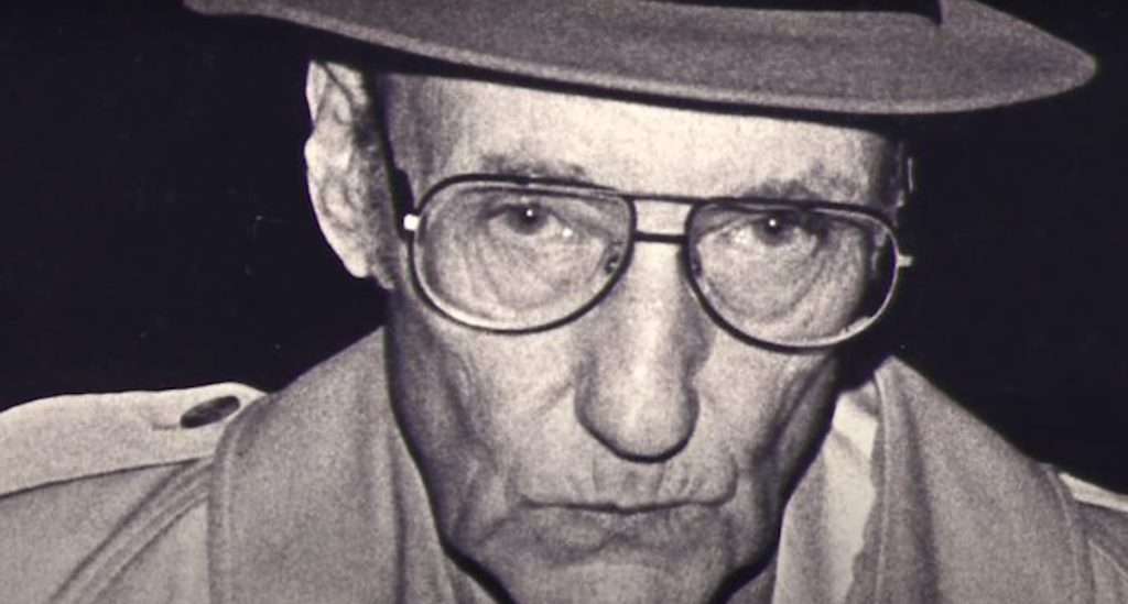  William Burroughs - fonte https://www.youtube.com/watch?v=M4jCdcMHK10
