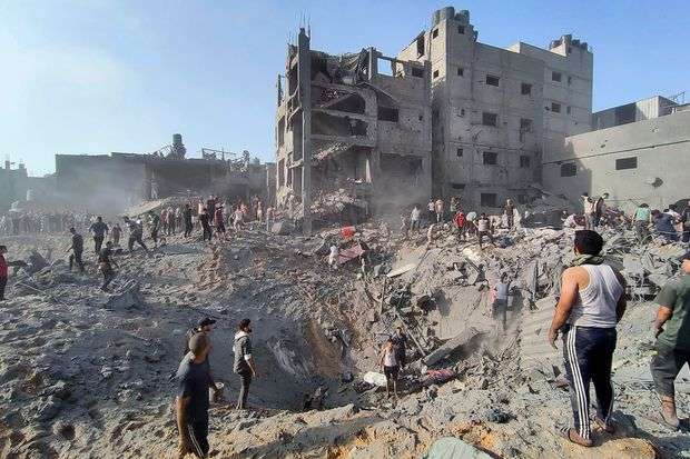 Bombe sul campo profughi Jabalia, Onu: “Possibili crimini di guerra”