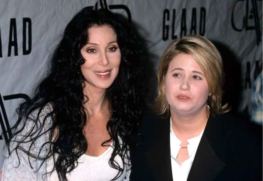 Chi sono i figli di Cher, Elijah Blue Allman e Chaz Bono: “Mi hanno accusata di aver rapito mio figlio”