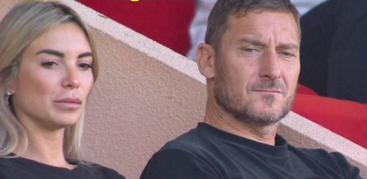 Totti e Noemi Bocchi, un figlio in arrivo? Totti e Noemi figlio in arrivo?