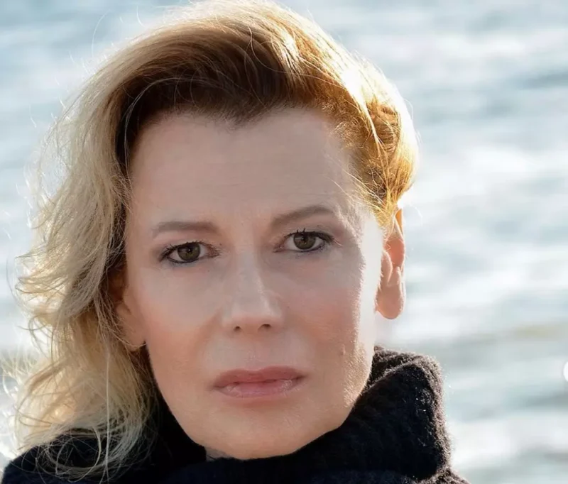 Daniela Poggi su Walter Chiari - Ph © Carlo Bellincampi