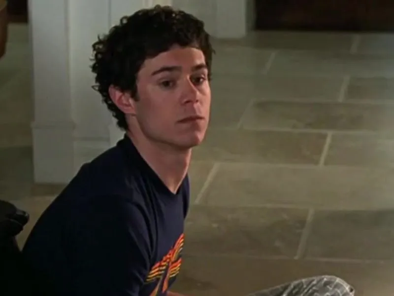 Adam Brody in The O.C : Brainy is The New Sexy Adam Brody il successo con The O.C. - Photo Credits vice.com