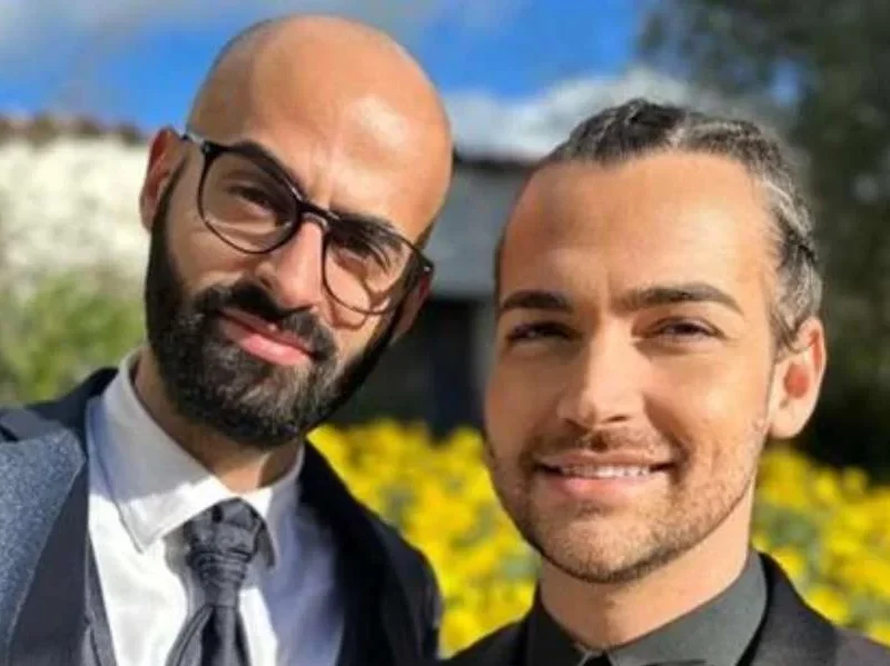 Chi è Luigi Calcara, il professore marito di Valerio Scanu Valerio Scanu marito © cinemaserietv