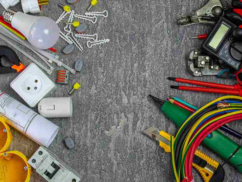 5 errori più comuni nei lavori elettrici in casa (e come evitarli)