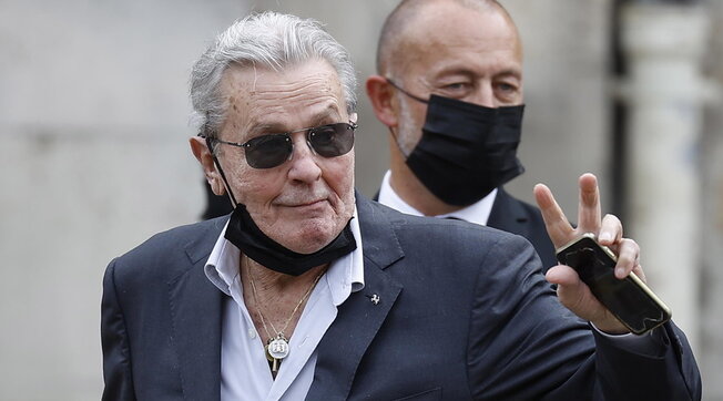 Alain Delon denuncia figlio