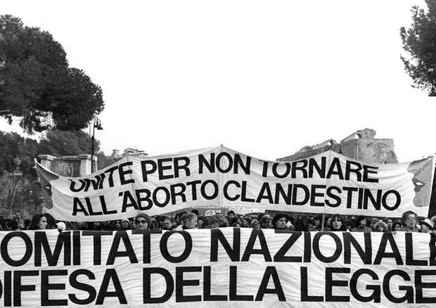L’aborto non è un diritto, nemmeno se subisci uno stupro?