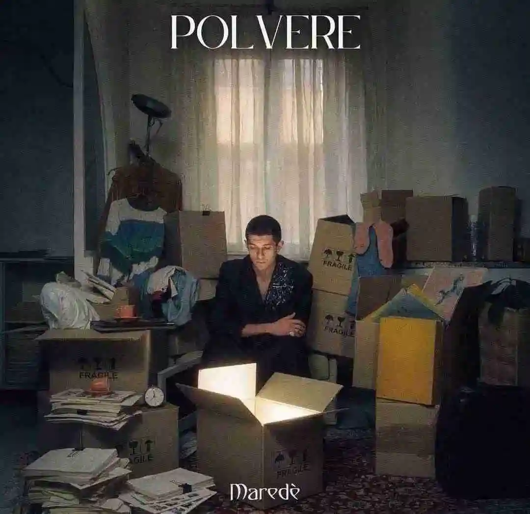 Maredè presenta il suo nuovo singolo, ”Polvere”: cosa c’è da sapere sul nuovo brano del cantautore Maredè presenta il suo nuovo singolo: Polvere ph. Alan Francis G.
