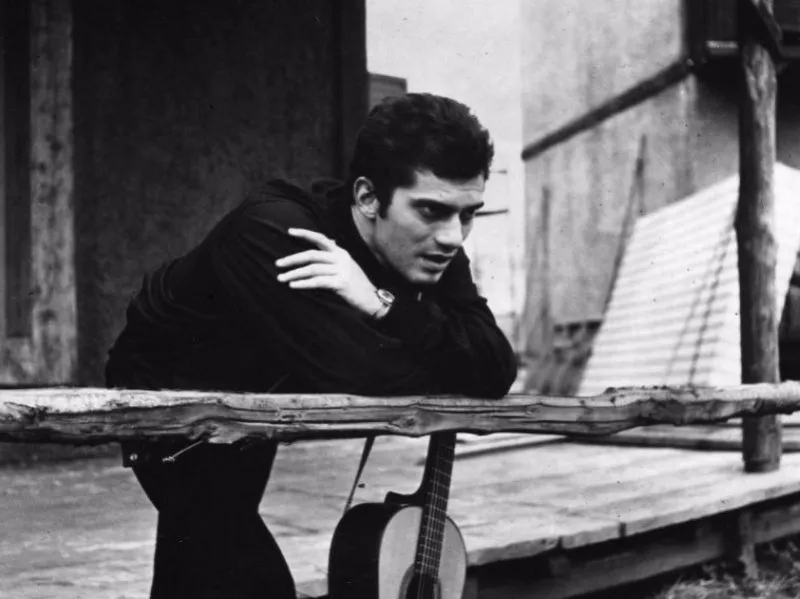 Luigi Tenco: tutte le ombre di quell’addio Luigi Tenco