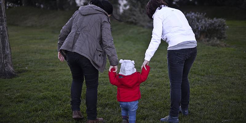 Bambini con due mamme, corte d’Appello di Milano non riconosce la trascrizione