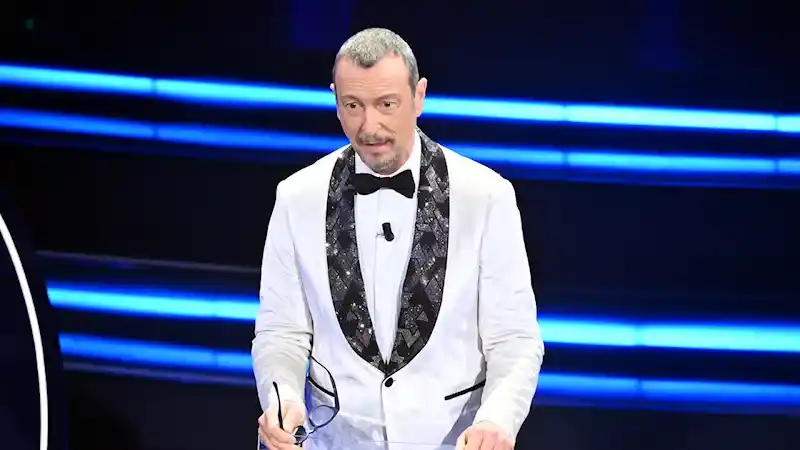 Sanremo 2024, Amadeus legge il comunicato dei trattori: il testo integrale