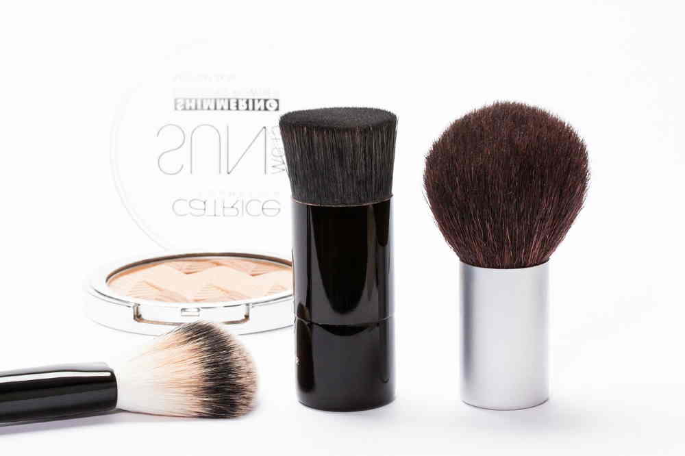 Le aziende beauty in UE dovranno pagare per il loro l’inquinamento: ecco le nuove direttive