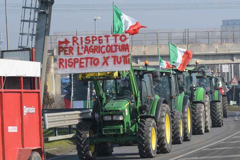 Protesta dei trattori, si riaccende un fronte ‘caldo’ in Italia