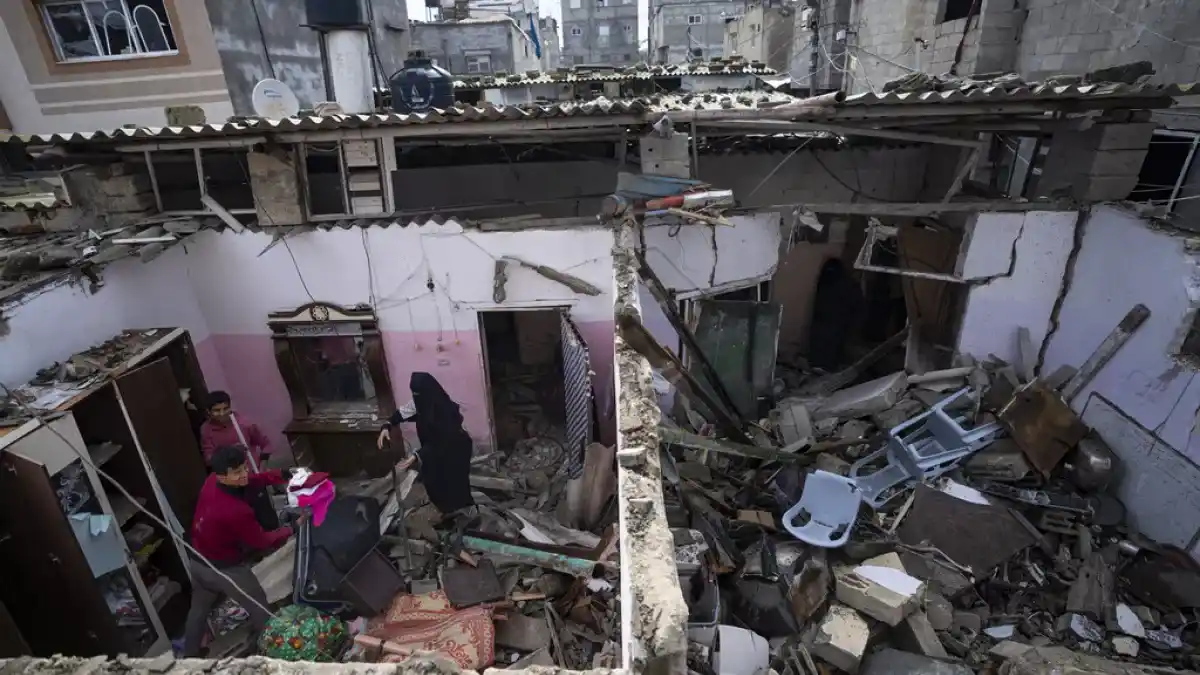 Striscia di Gaza, l’esercito israeliano ha ucciso almeno 38 civili palestinesi in due diversi bombardamenti aerei