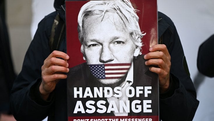 Julian Assange potrà fare appello nel Regno Unito contro la sua estradizione negli Stati Uniti