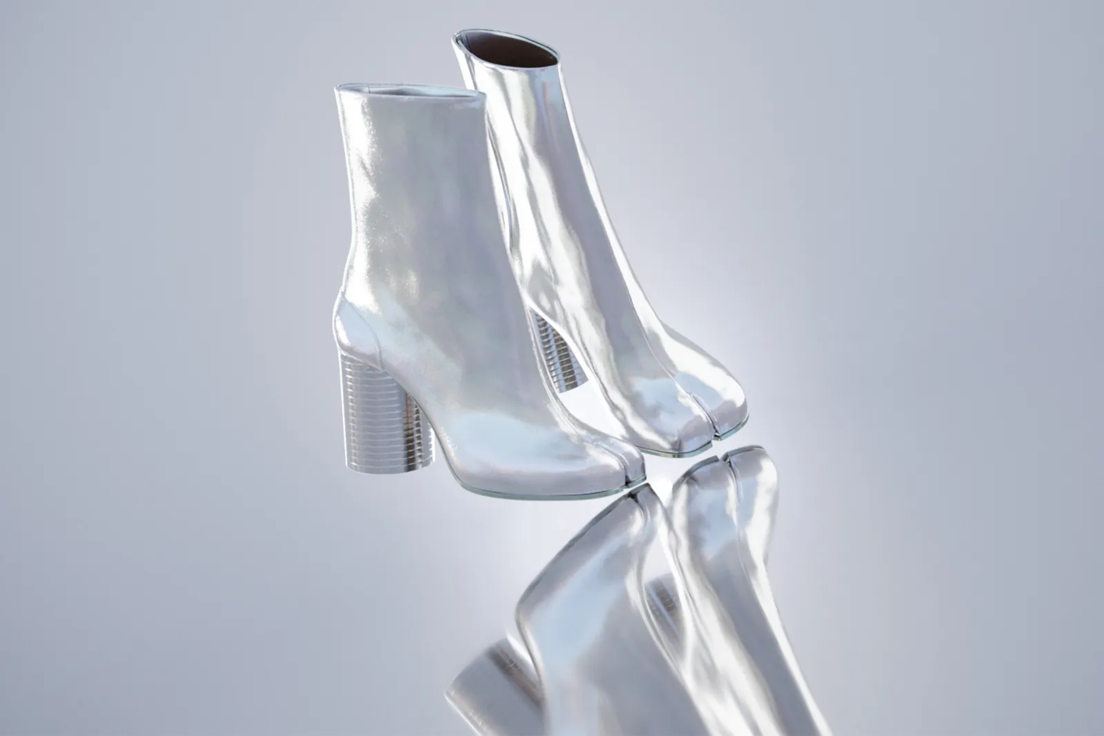 Maison Margiela vola nel Metaverso con lo stivale Tabi in versione NFT