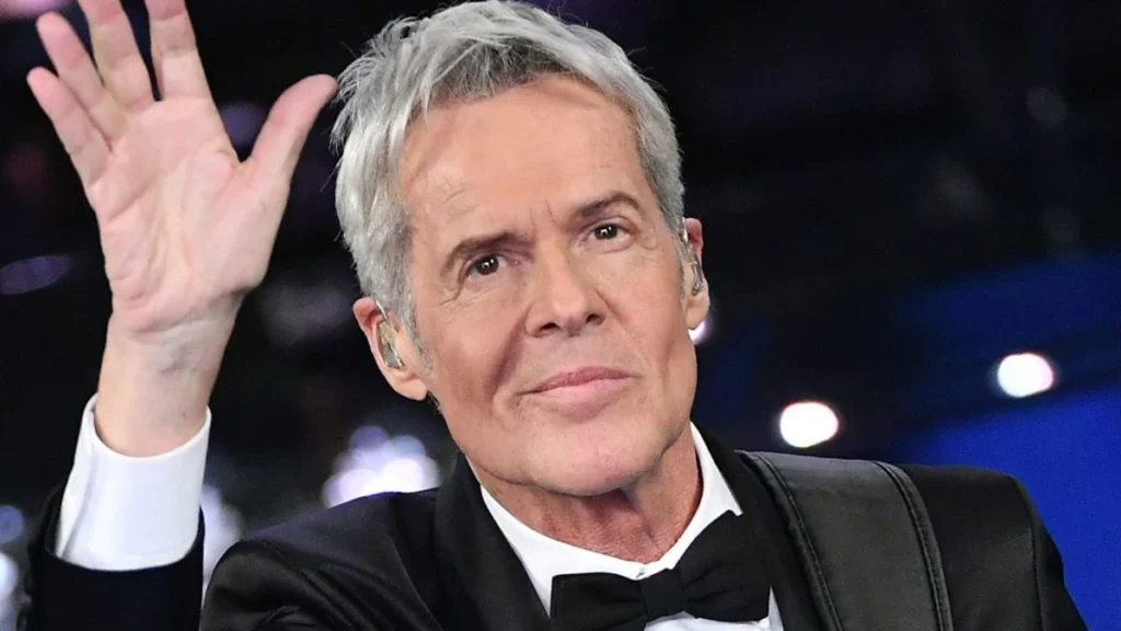 Striscia La Notizia,  Antonio Casanova su Claudio Baglioni