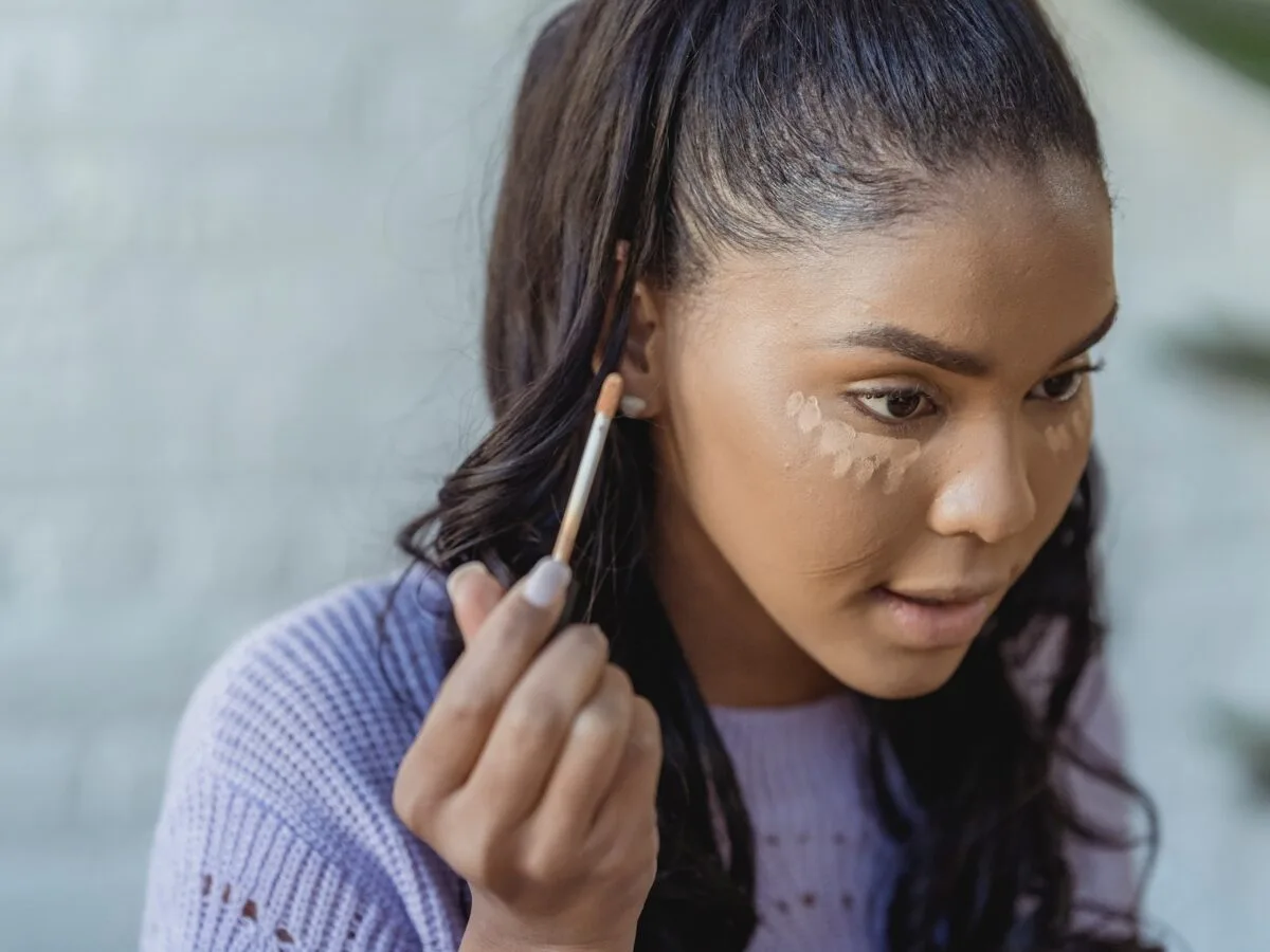Come correggere le occhiaie? I metodi più efficaci occhiaie © cosmeticity