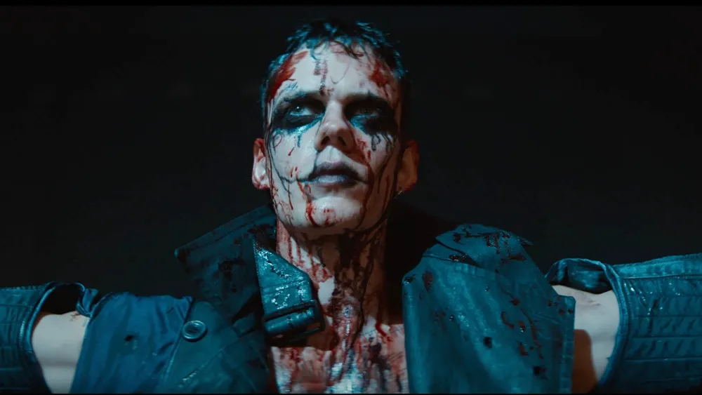 Il Corvo: Il nuovo trailer del remake con Bill Skarsgård