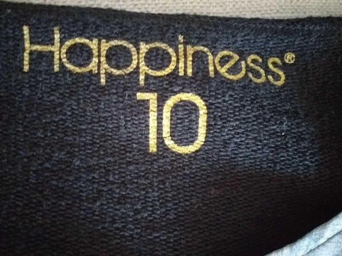 Happiness cambia veste: i dipendenti riprendono in mano il brand happiness © ebay