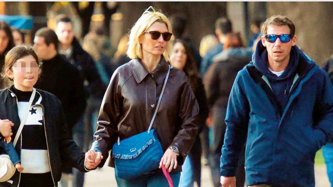 Carlotta Mantovan, dopo Fabrizio Frizzi, ritorna a sorridere con un francese: ecco chi è