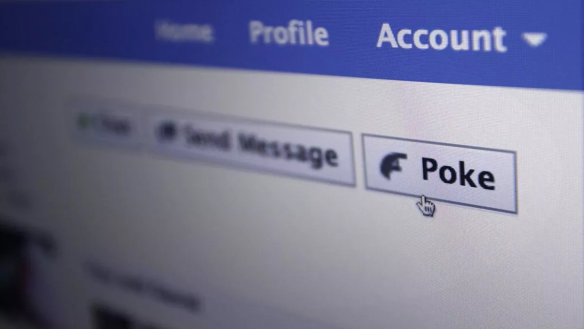 Meta ripropone l’iconica funzione ”Poke” su Facebook attirando l’attenzione dei più giovani