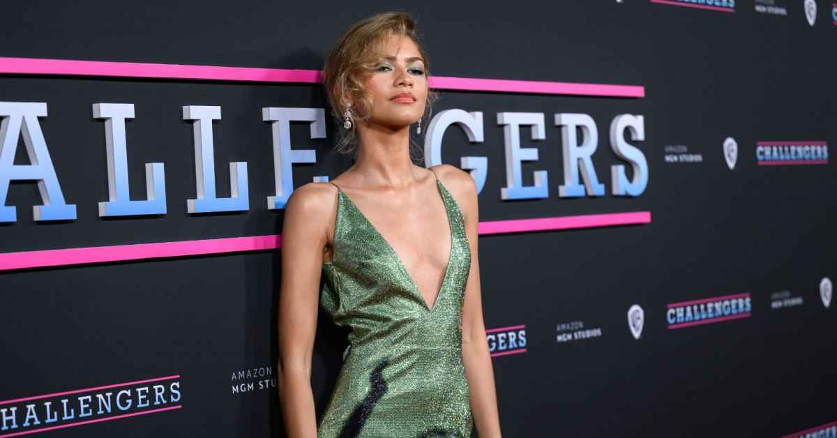 Zendaya al press tour di Challengers cambia colore di capelli: ecco il nuovo penny blonde