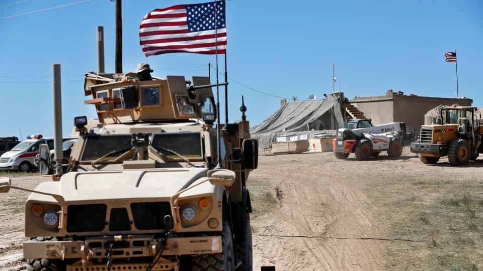 Attacco a una base americana in Siria, i razzi dall’Iraq “sono solo l’inizio”