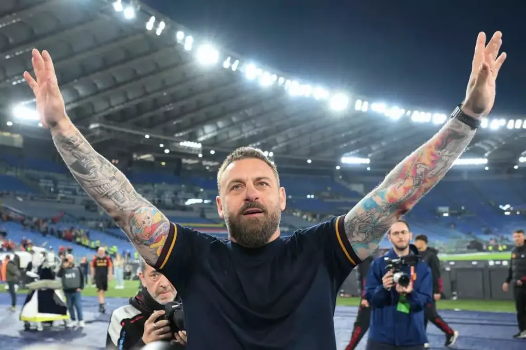 Serie A | Ufficiale, Daniele De Rossi rinnova con la Roma