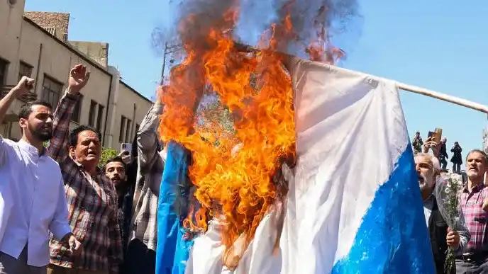 Perché l’Iran dovrebbe attaccare Israele e cosa potrebbe succedere