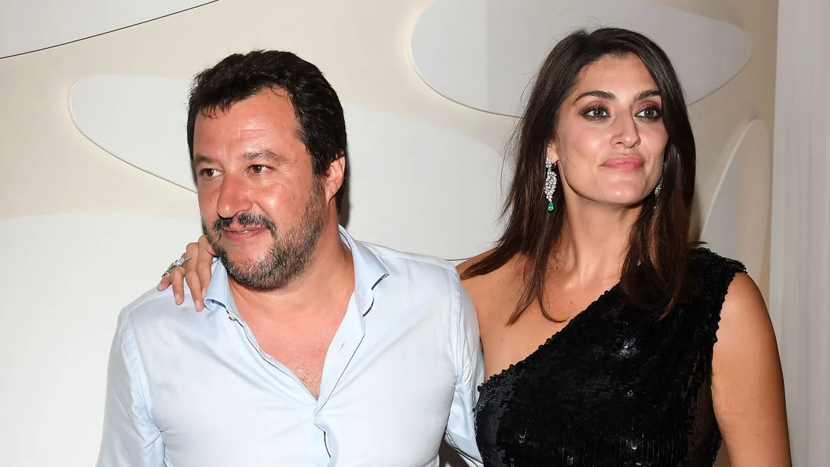 Tradimento a Matteo Salvini: Elisa Isoardi bacia un altro