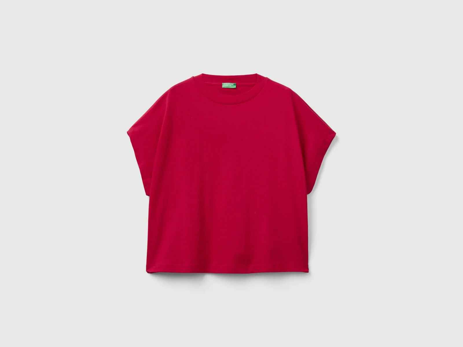 Come comporre outfit primaverili perfetti con le t-shirt donna