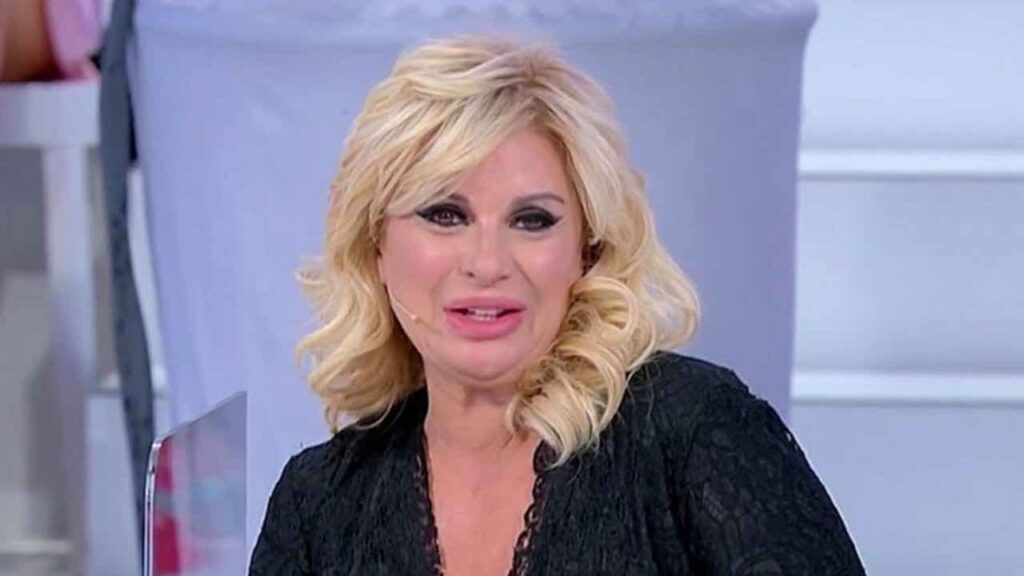 Trono Tina Cipollari