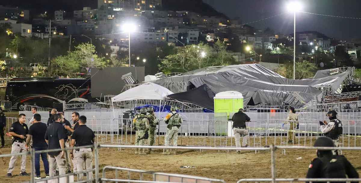 Messico, crolla un palco durante un comizio elettorale: 5 morti e almeno 50 feriti