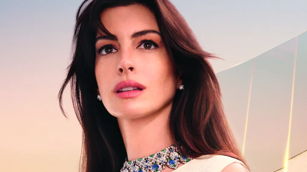 Bulgari lancia la campagna Eternally Reborn: avrà come ambassador Anne Hathaway, Zendaya e Liu Yifei