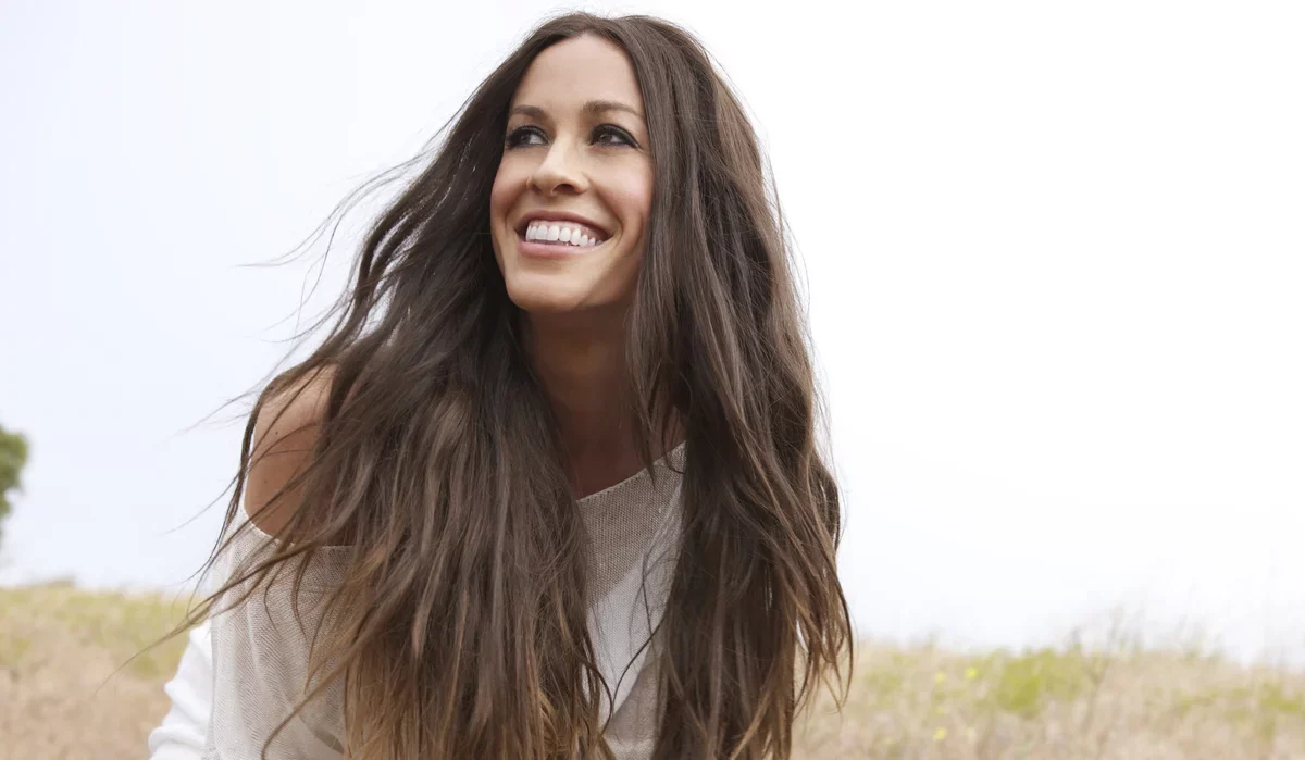 Alanis Morissette torna in Italia: annunciato il live nella fiabesca Villa Manin, Codroipo (Udine)