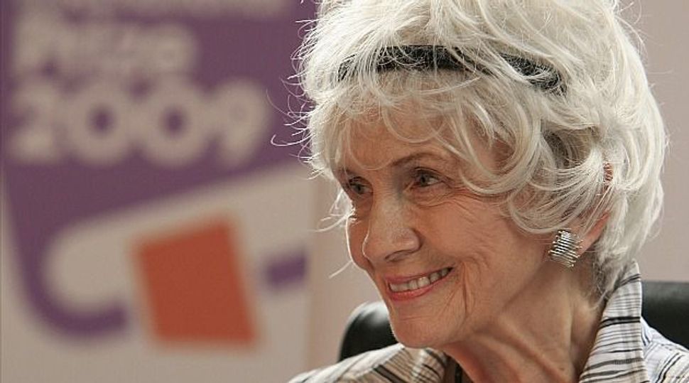 Alice Munro