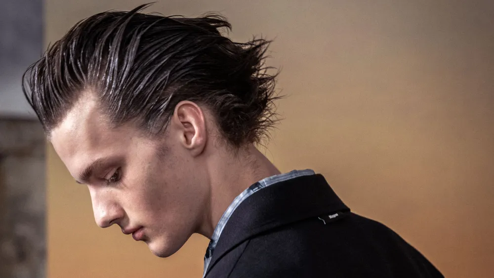 Tutte le inspo hair man dalla Milano Fashion Week: mohawk, punk e altri crazy hairstyle