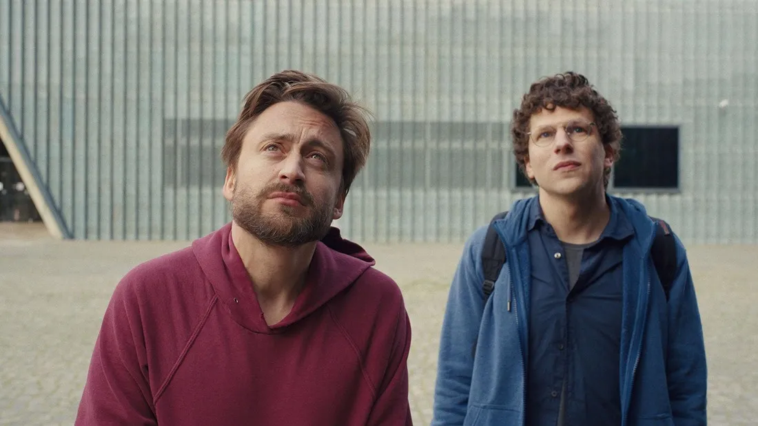 A Real Pain: il trailer del secondo film di Jesse Eisenberg da regista
