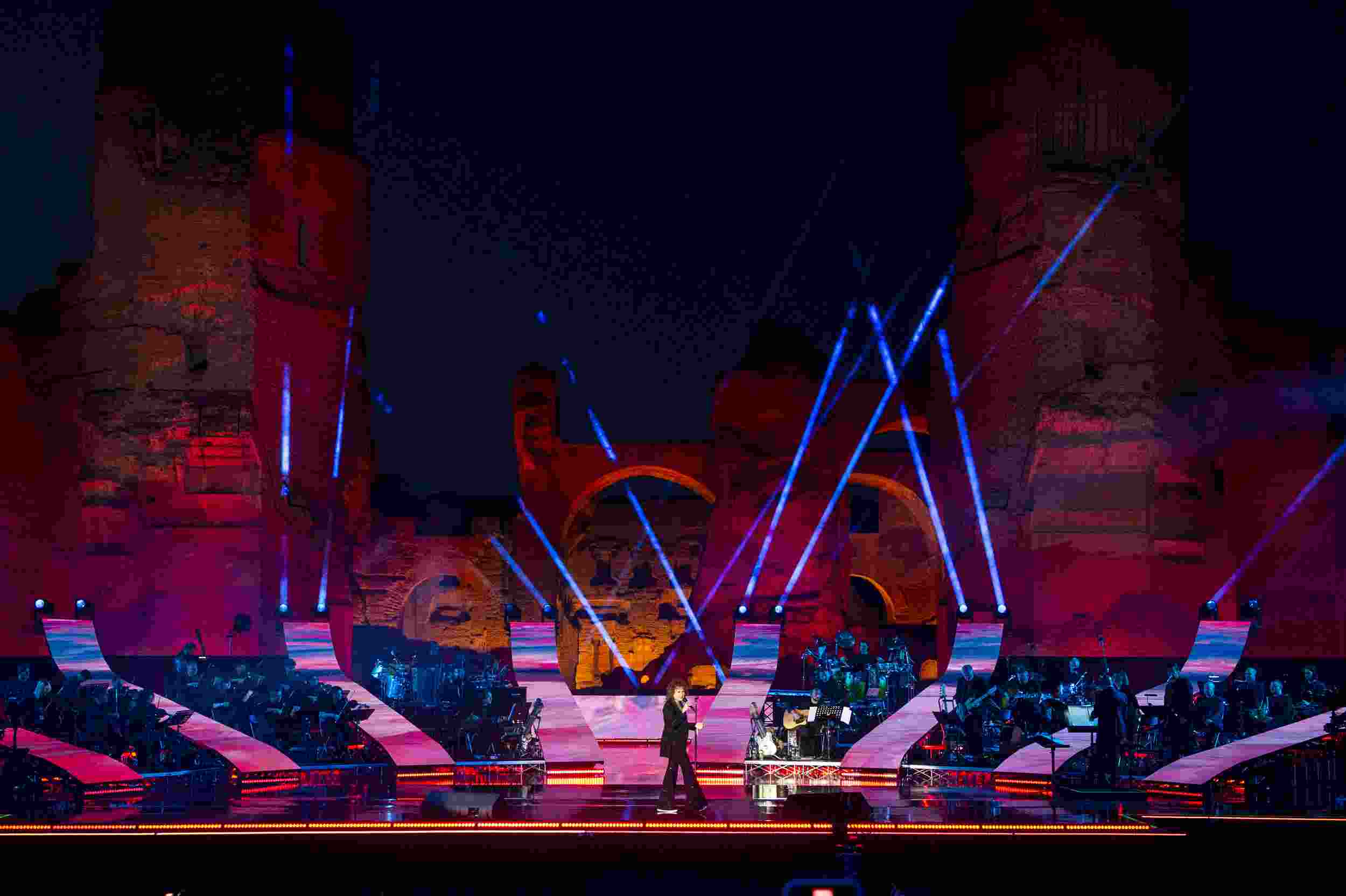 Fiorella Mannoia alle Terme di Caracalla: un viaggio musicale tra emozioni e ricordi Fiorella Mannoia live Terme di Caracalla - Ph © Roberto Panucci