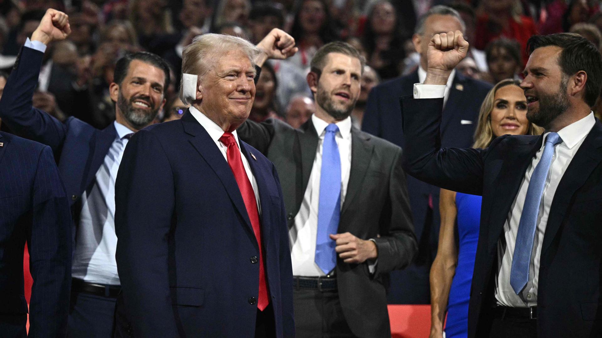 Trump e il piano contro i migranti: “Ci sarà una maxi deportazione”