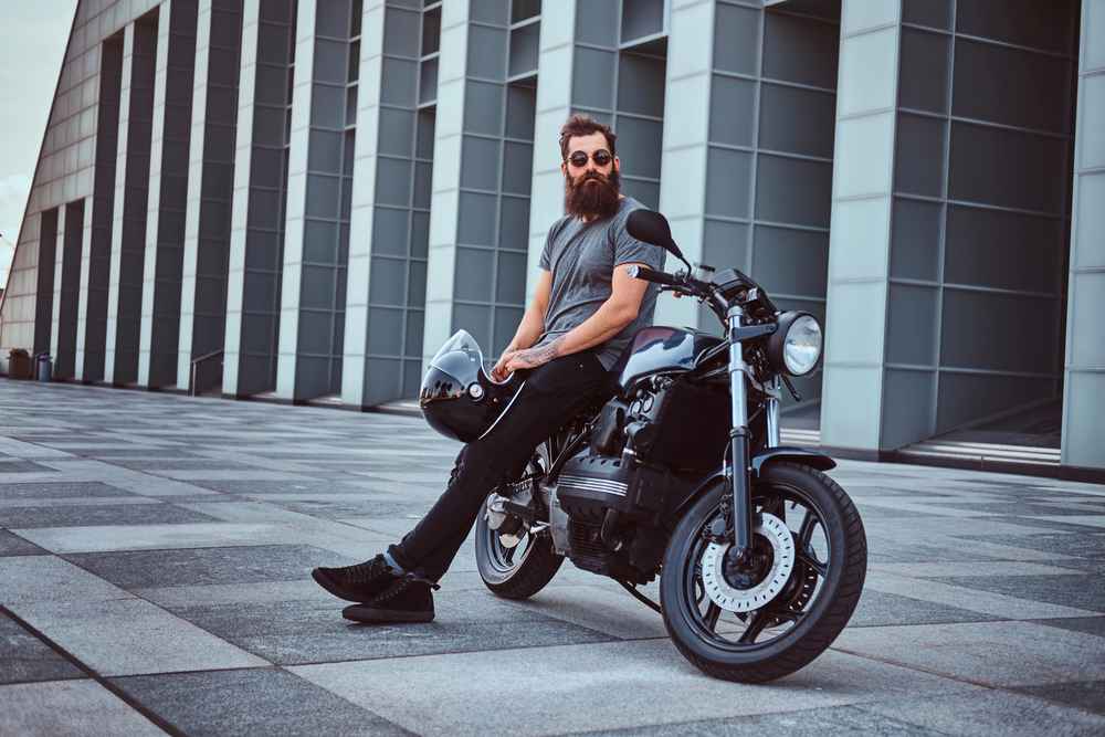 Manutenzione e cura della moto: capire senza essere meccanici