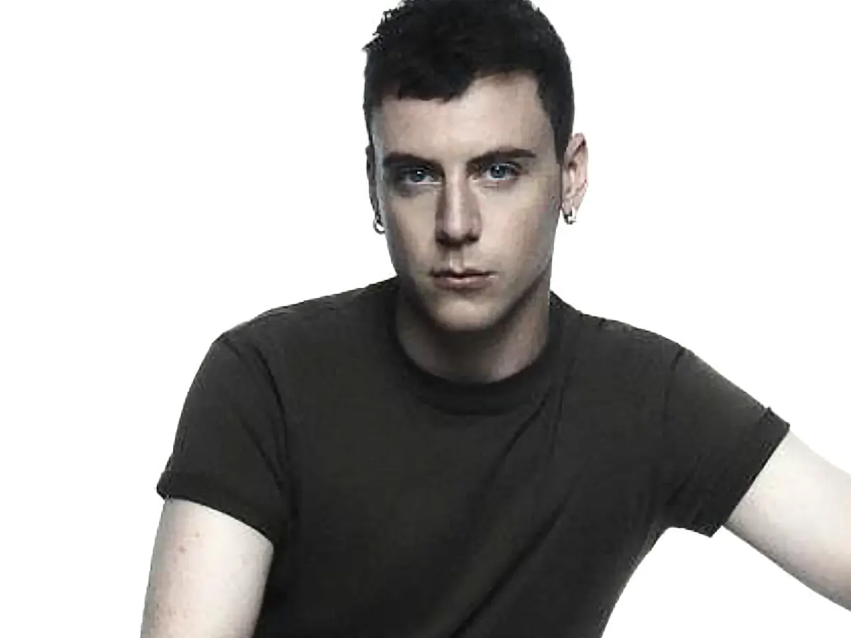 Seán McGirr debutta (finalmente) con Alexander McQueen: la collezione Sean McGirr