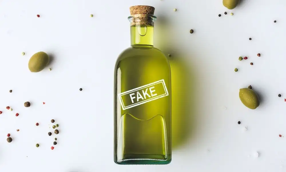 Olio extra vergine di oliva contraffatto e adulterato, sequestrati 37mila litri in Puglia