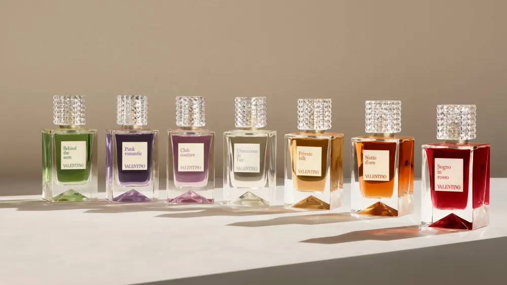 Valentino ha lanciato “Anatomy of Dreams”: la collezione di Profumi Haute Couture
