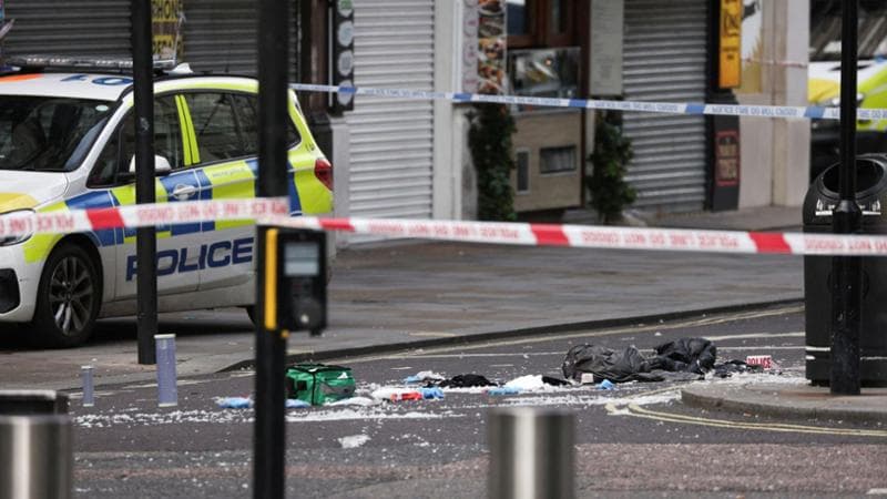 Londra: una donna e una bambina accoltellate a Leicester Square da un uomo