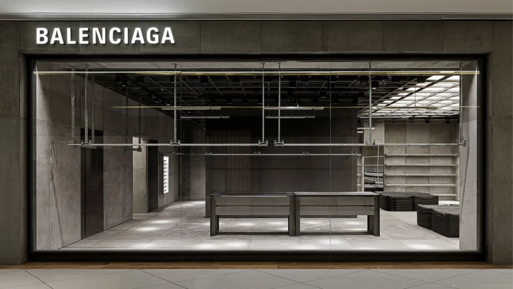 Balenciaga apre una nuova boutique di lusso a San Paolo in Brasile