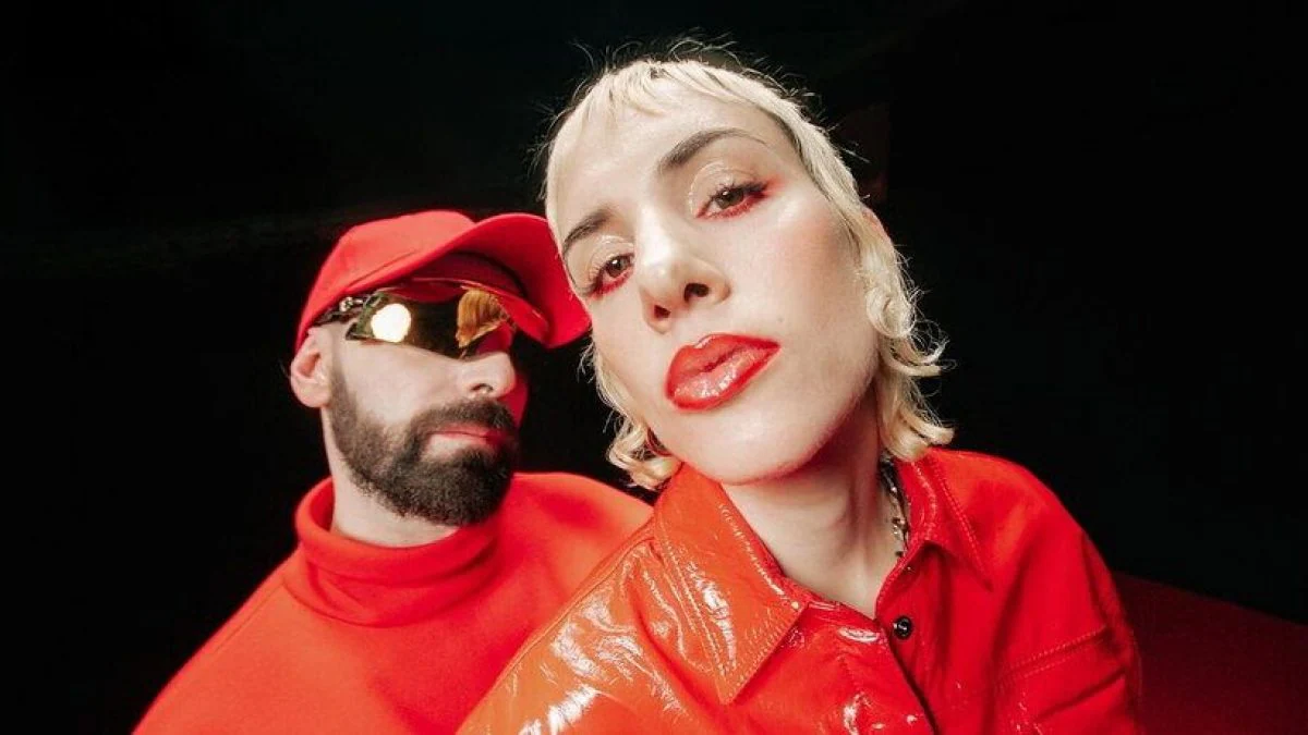 Classifica Radio 2-8 agosto: irrompe “Malavita” dei Coma Cose al primo posto Classifica Radio 2-8 agosto: in vetta i Coma Cose con Malavita