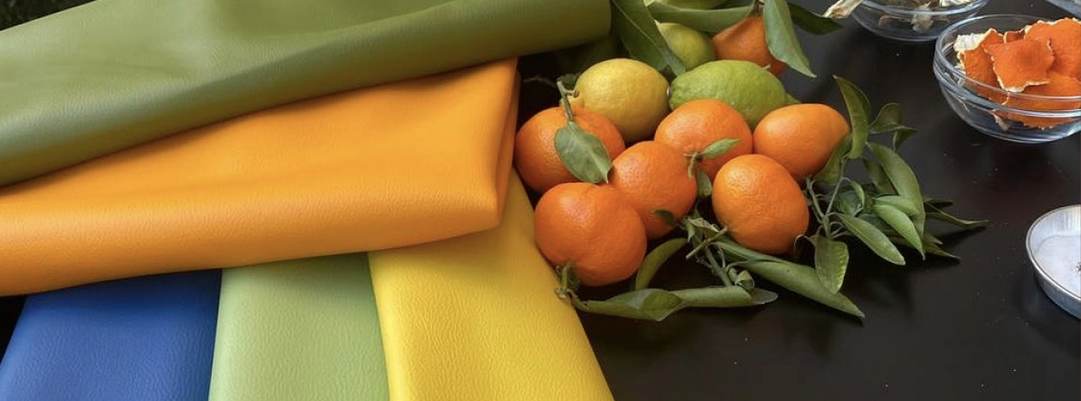 Ohoskin, la startup siciliana che produce tessuti dagli scarti di arance e ficodindia