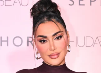 Huda Beauty: arriva la dichiarazione di Huda Kattan sulla nuova linea di fondotinta Easy Blur dopo l’errore Huda Beauty