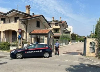 Strage nel milanese, uccisi padre, madre e figlio: “Ho ucciso papà, dopo che ha ucciso mamma e fratellino”